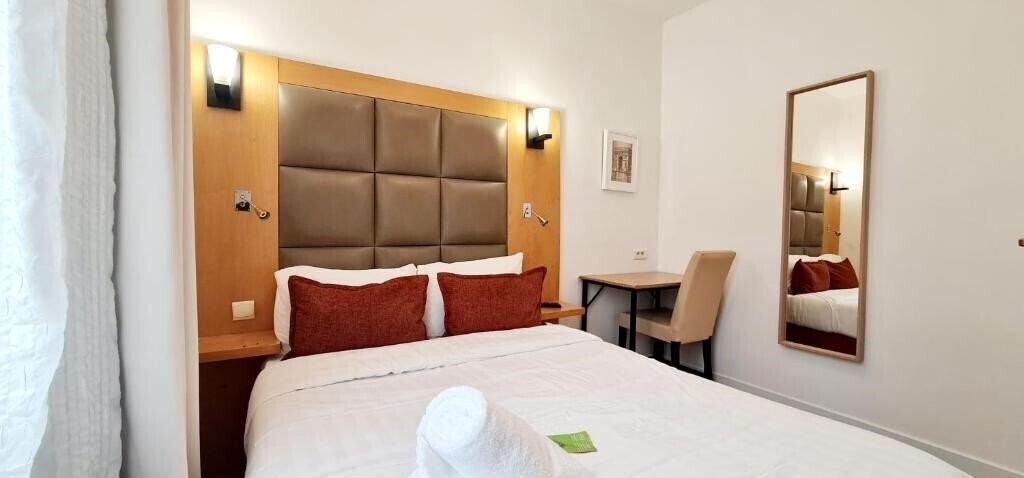 Апартаменти Hotel De France 2*