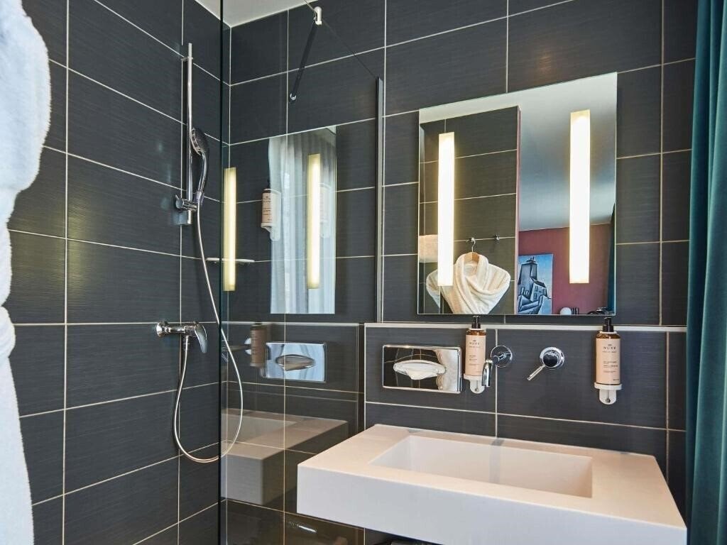 Фотография Mercure Paris Tour Eiffel Pont Mirabeau 4*