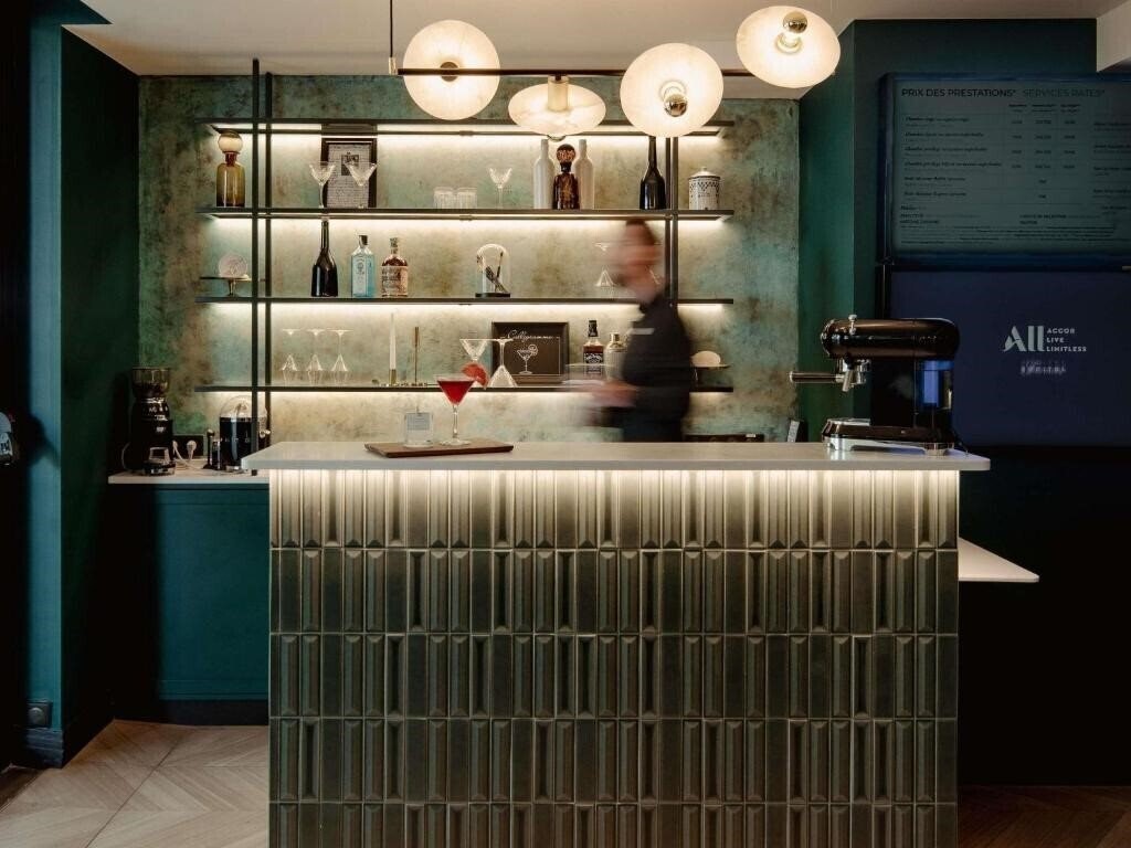 Вид Mercure Paris Tour Eiffel Pont Mirabeau 4*