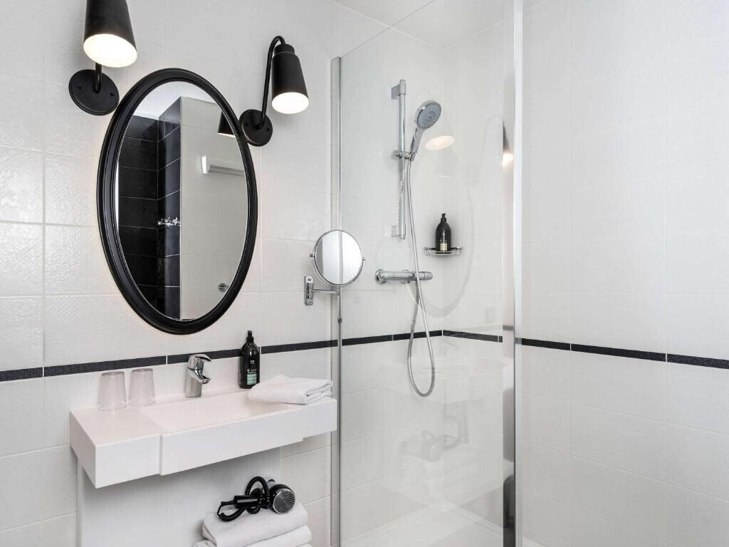 Вид Adagio Aparthotel Paris Montmartre 3*