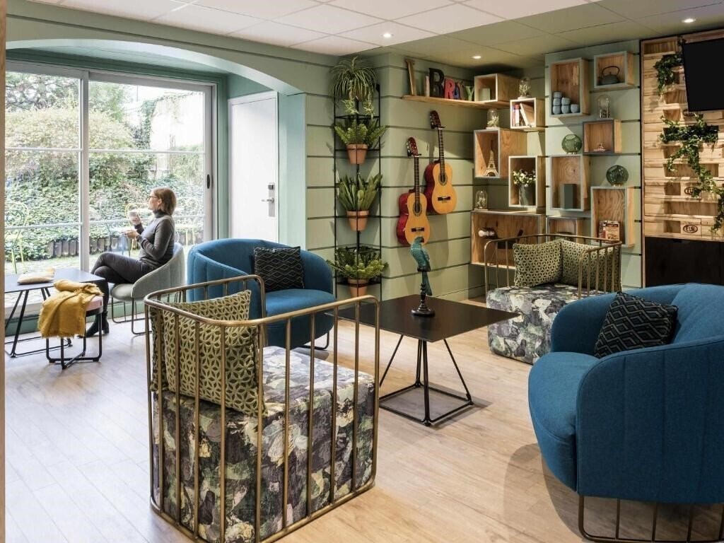Территория Adagio Aparthotel Paris Montmartre 3*