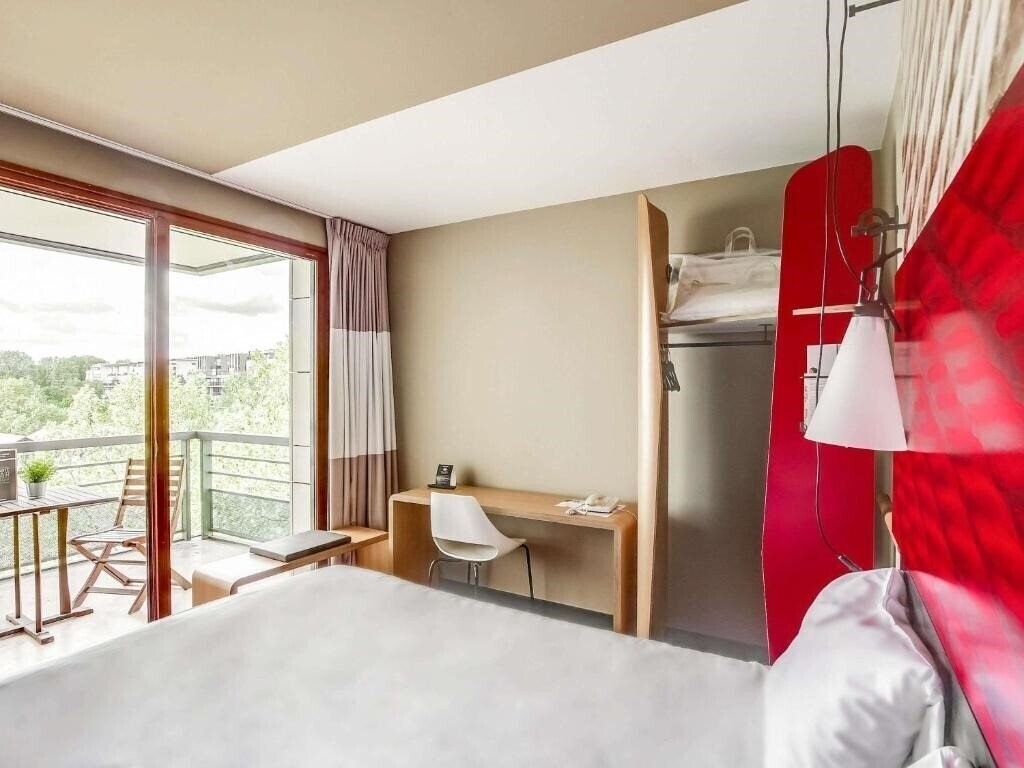 Панорама Ibis Paris Bercy Village 3*
