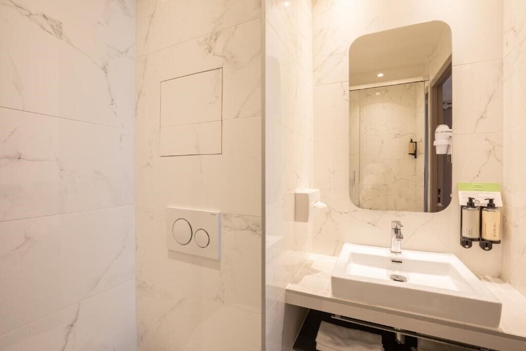 Панорама Prince Albert Lyon Bercy 2*