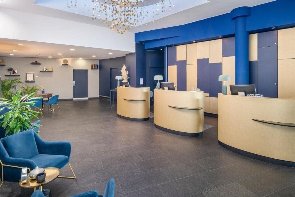 Вид Renaissance Paris Arc De Triomphe Hotel 5*