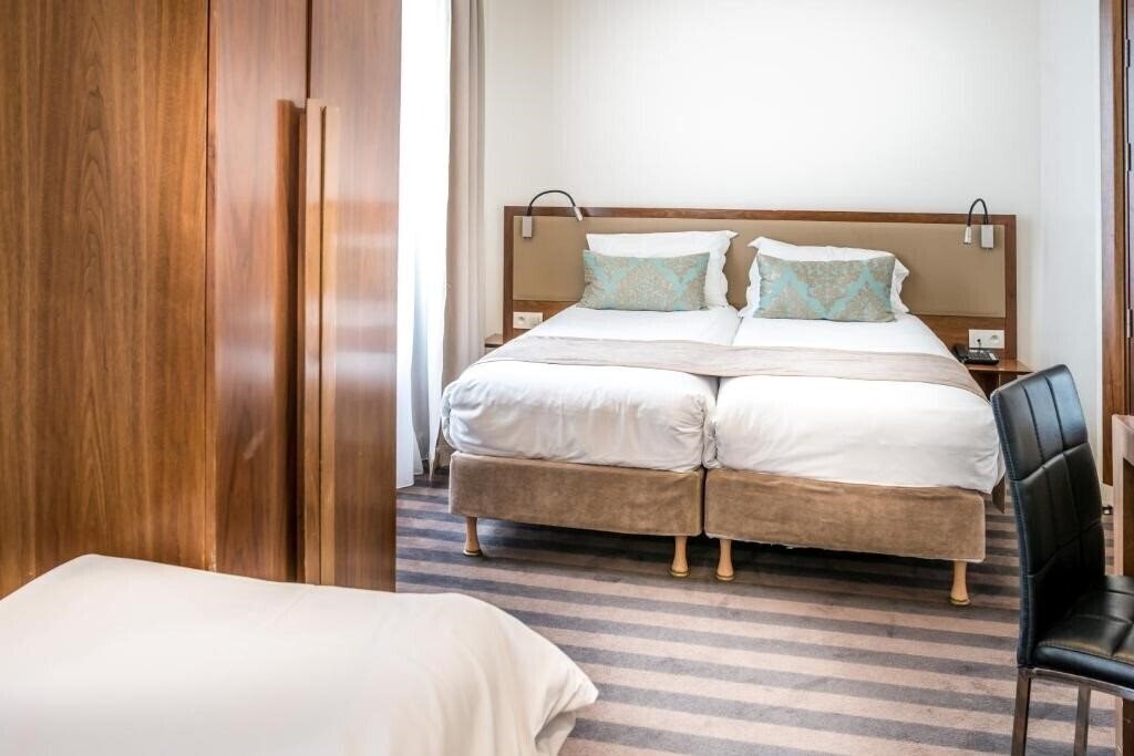 Панорама Art Hotel Eiffel 3*