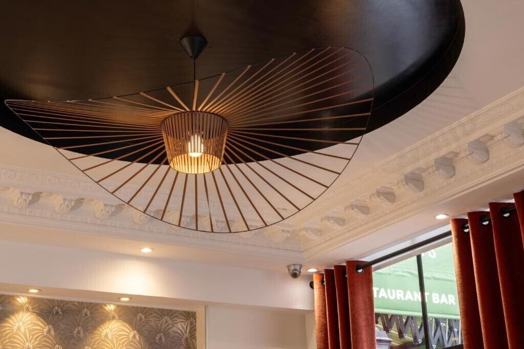 Апартаменти Elysees Bassano 4*