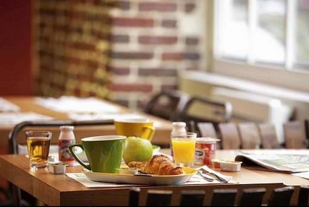 Апартаменты Ibis Styles Paris Montmartre Nord 3*