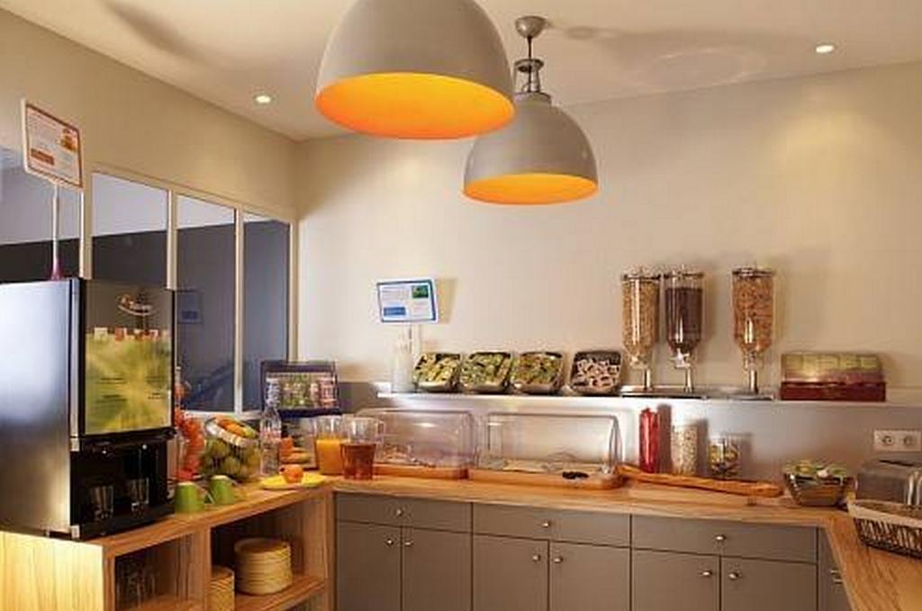 Панорама Ibis Styles Paris Montmartre Nord 3*