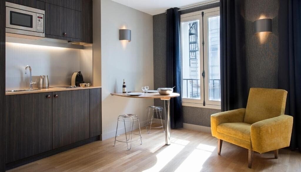 Територія Helzear Champs Elysees 4*