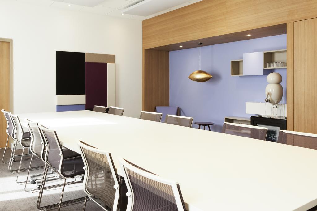 Апартаменти Novotel Paris Centre Bercy 4*