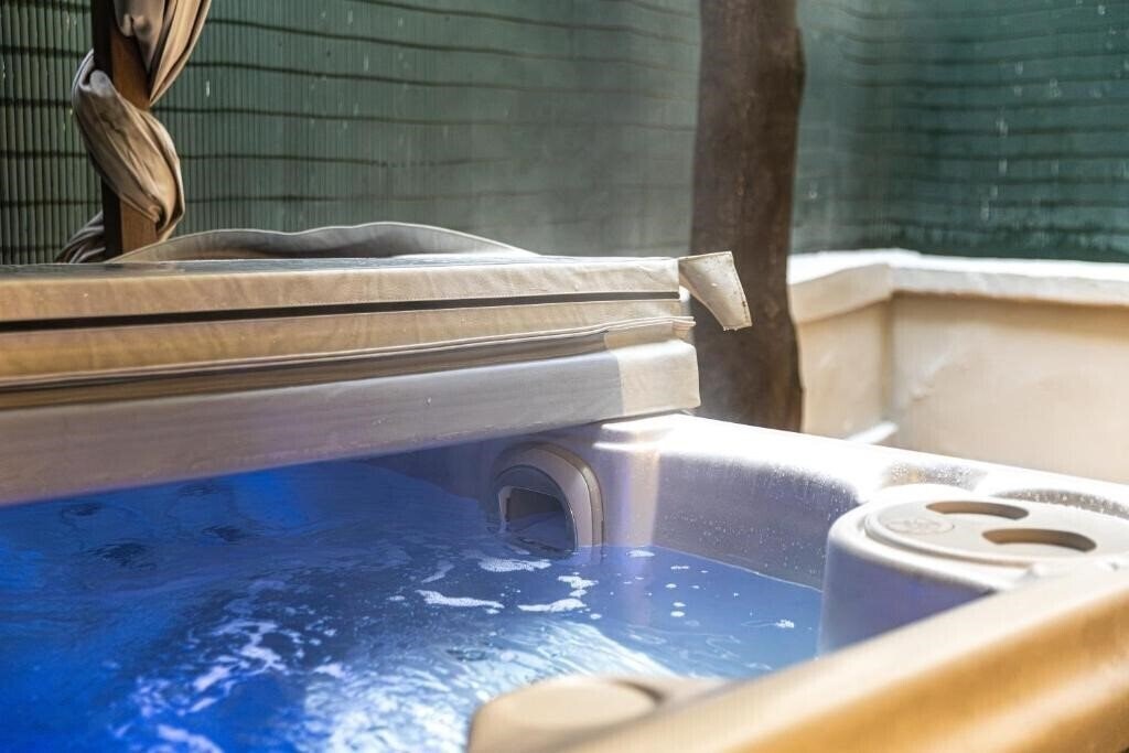 Апартаменти The Five 3*