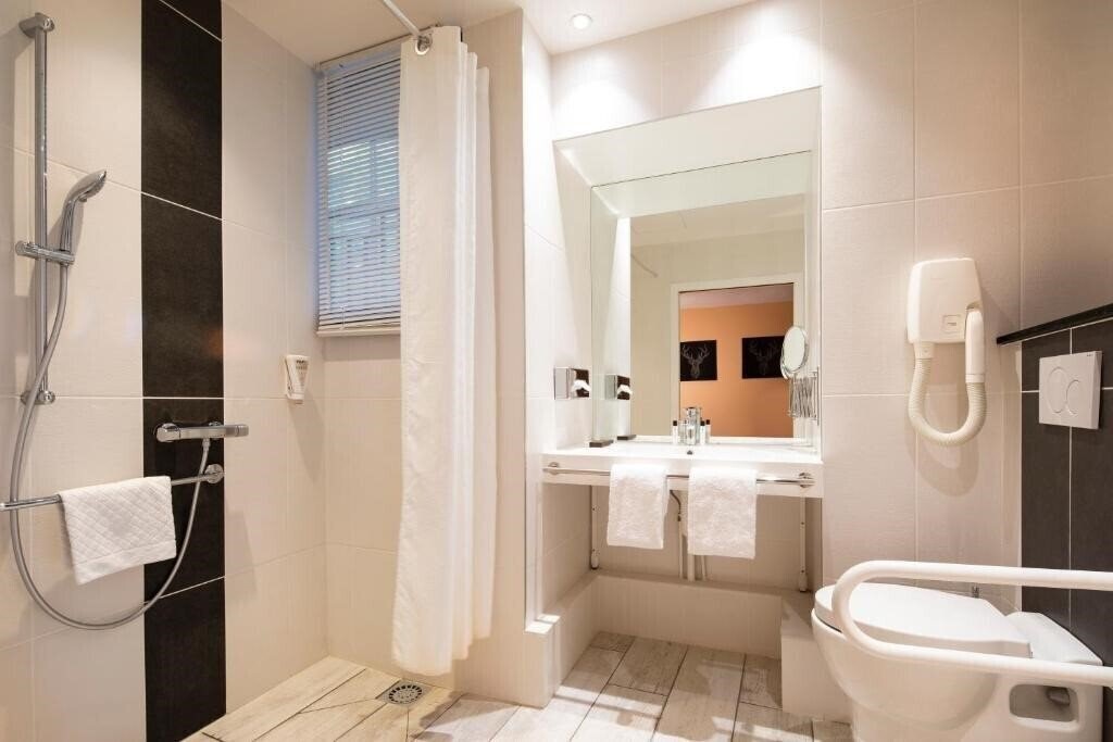 Вид Paris Bastille Hotel 3*