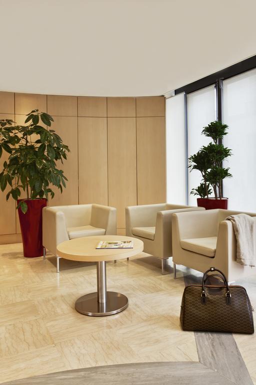 Територія Ibis Paris Opera La Fayette 3*