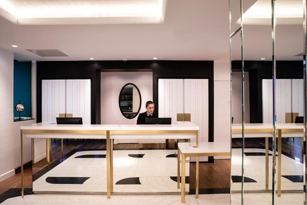 Картинка Hotel Victor Hugo Paris Kleber (ex. Best Western Hotel Victor Hugo) 4*