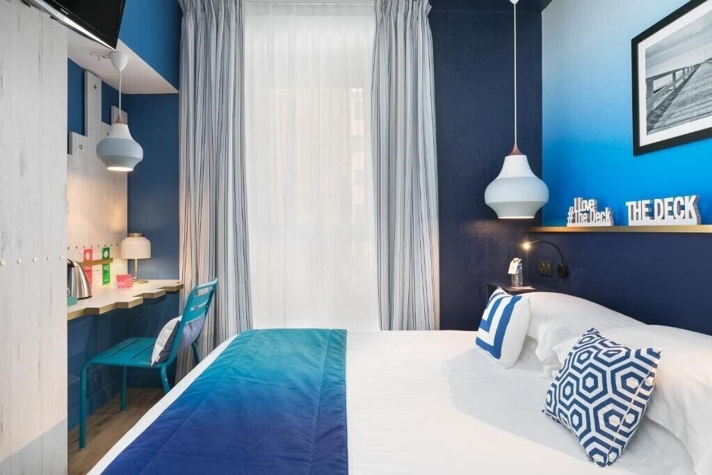 Панорама Hotel De Flore 3*