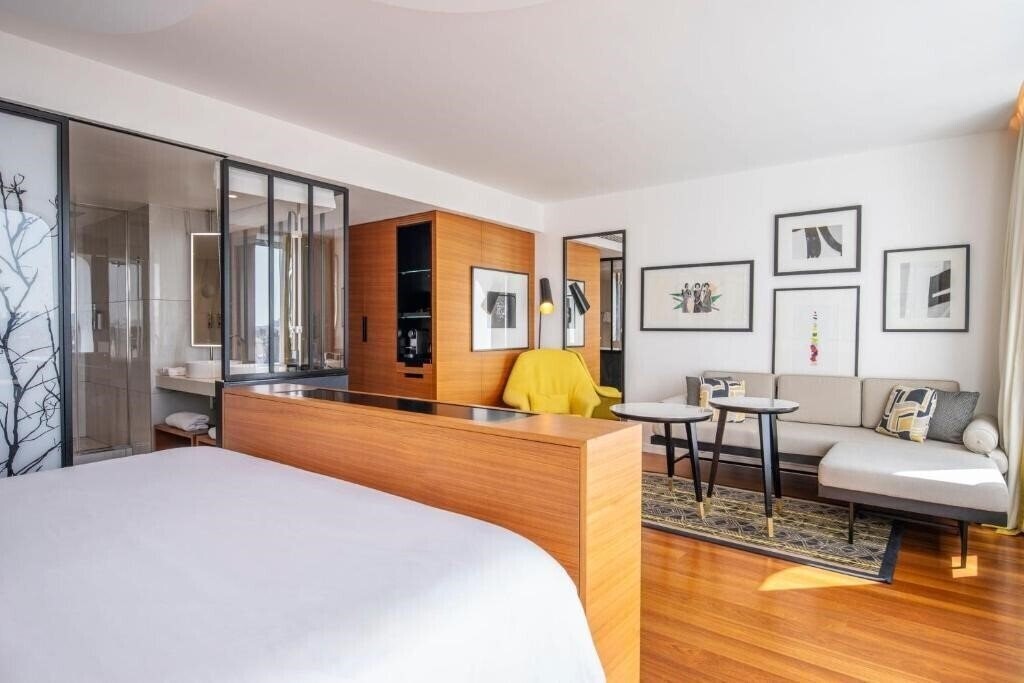 Фотография Renaissance Paris Republique 5*