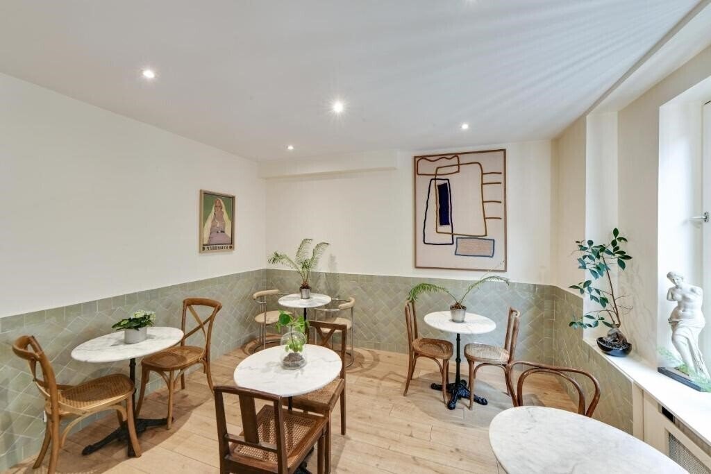 Панорама Hotel Angleterre Etoile 2*