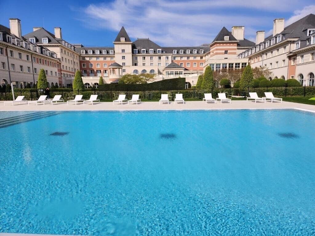 Вид Dream Castle Hotel at Disneyland Paris 4*