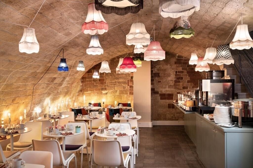 Вид Marais Home Hotel 3*