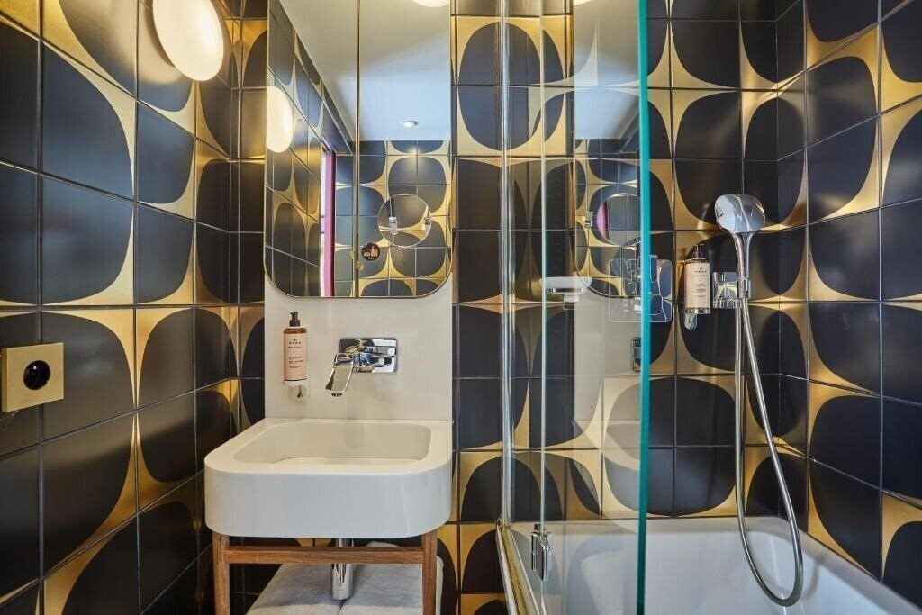 Панорама Idol Hotel 4*