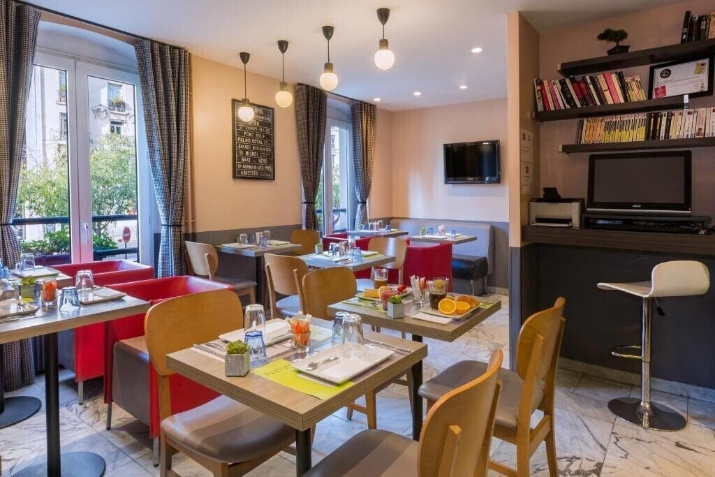 Картинка Contact Hotel Alize Montmartre 3*