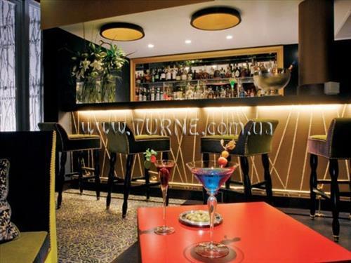 Територія Hotel Fouquet's Barriere 5*