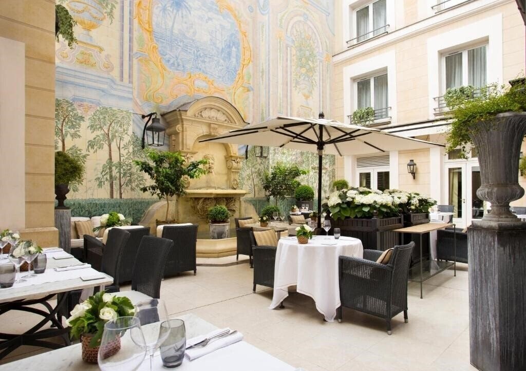 Территория Castille Paris 5*