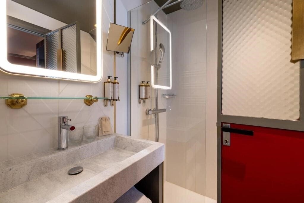 Територія Best Western Louvre Piemont 3*