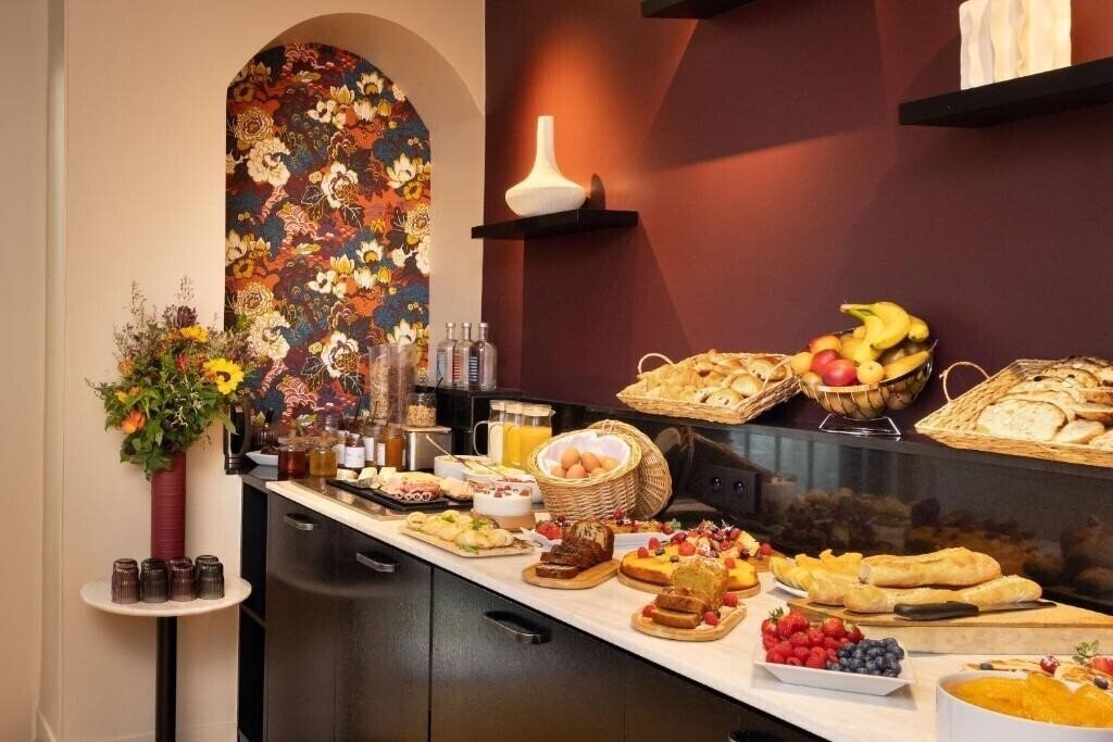 Панорама Best Western Premier Kapital Opera 4*