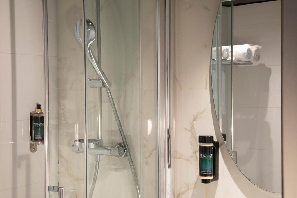 Фотографія Longchamp Elysees Hotel 3*