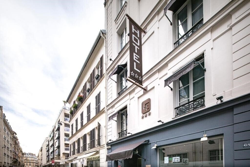 Вид Longchamp Elysees Hotel 3*