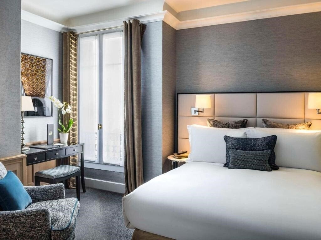 Территория Sofitel Paris Baltimore Tour Eiffel 5*