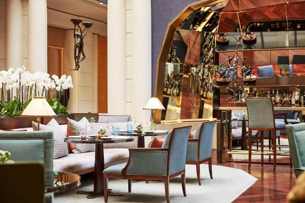 Вид Park Hyatt Paris-Vendome 4*