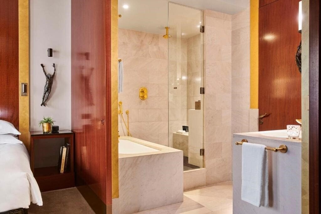 Панорама Park Hyatt Paris-Vendome 4*