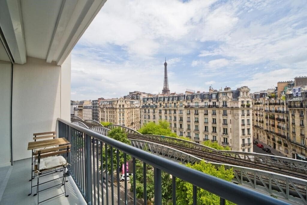 Вид France Eiffel 3*