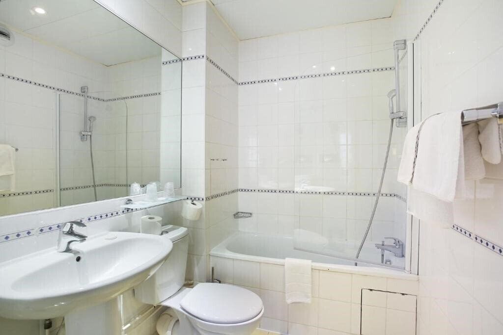 Вид Lautrec Opera 3*