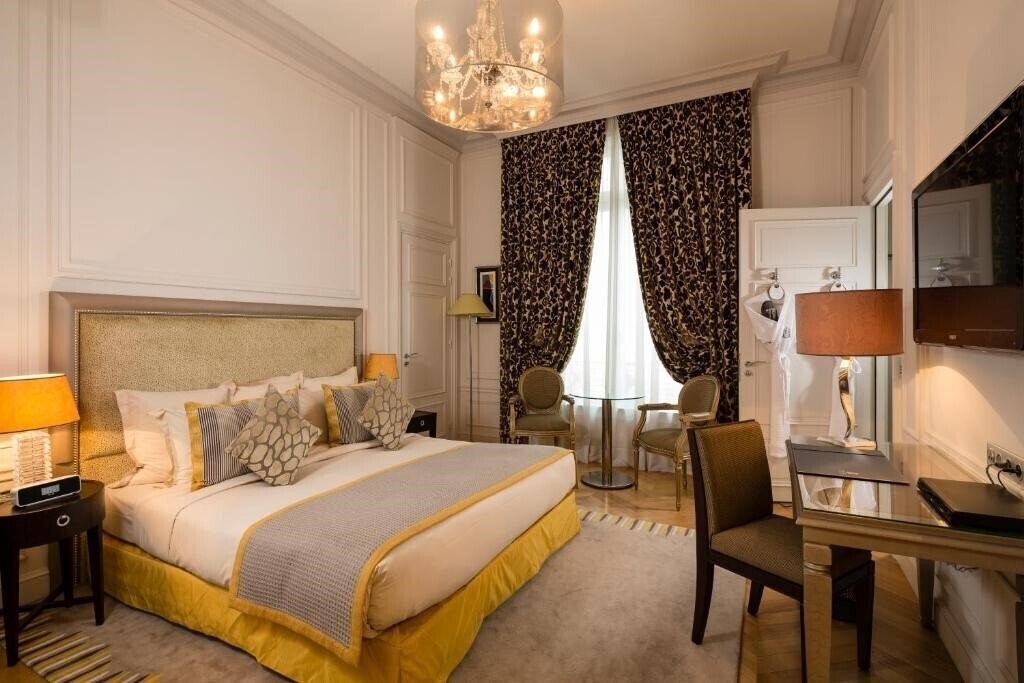 Фото Majestic Villa & Hotel 5*