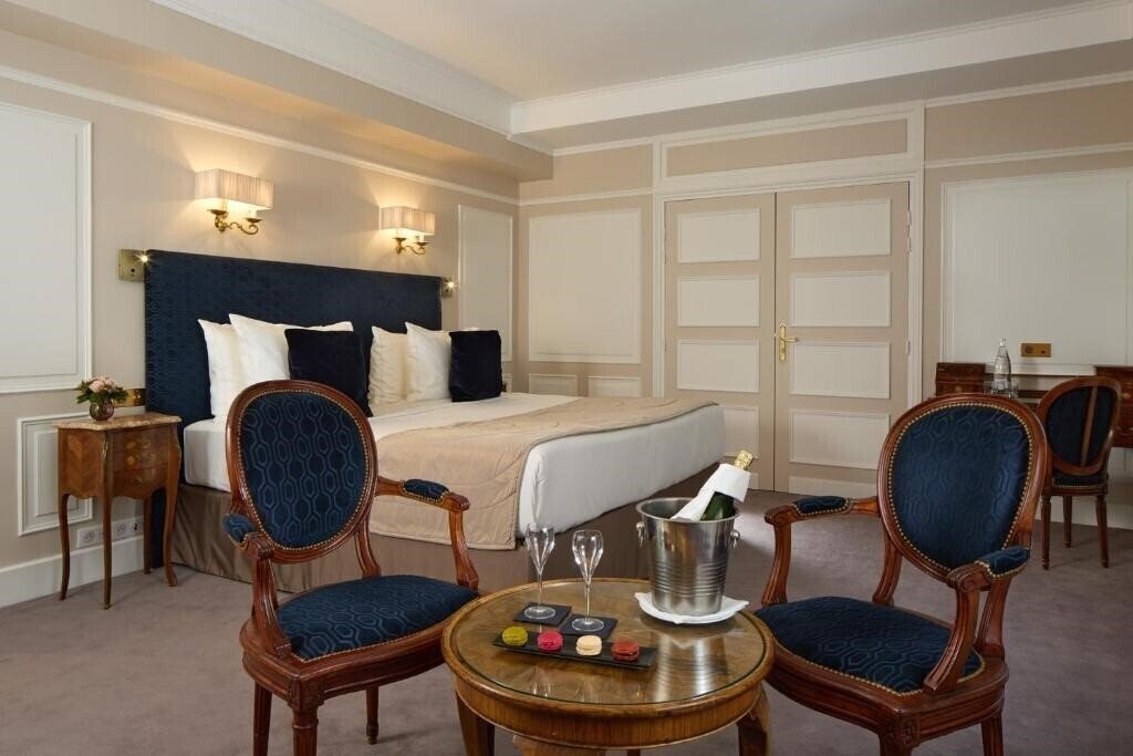 Территория Majestic Villa & Hotel 5*