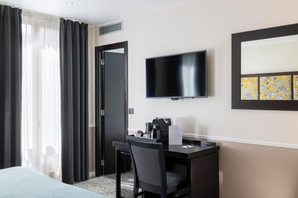 Территория Park Lane Paris 4*