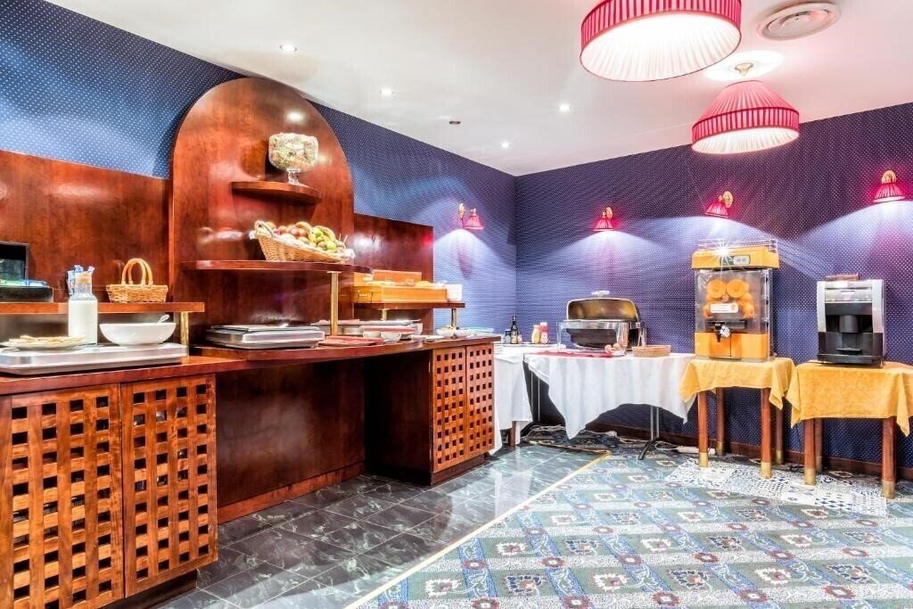 Панорама Villa Pantheon 4*