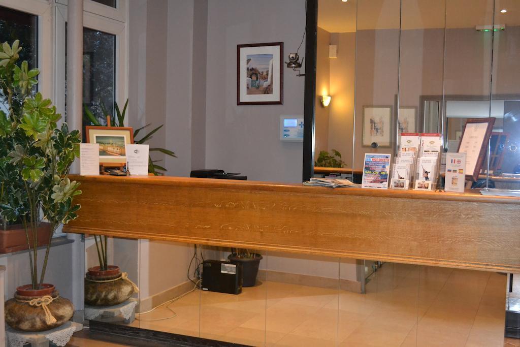 Апартаменты Williams Opera 3*