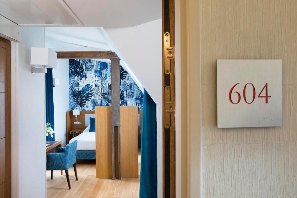 Вид Le Six Hotel 4*