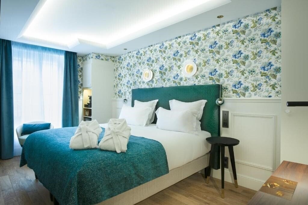 Панорама Cambon 4*