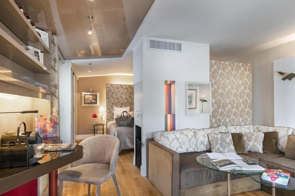 Территория Cambon 4*