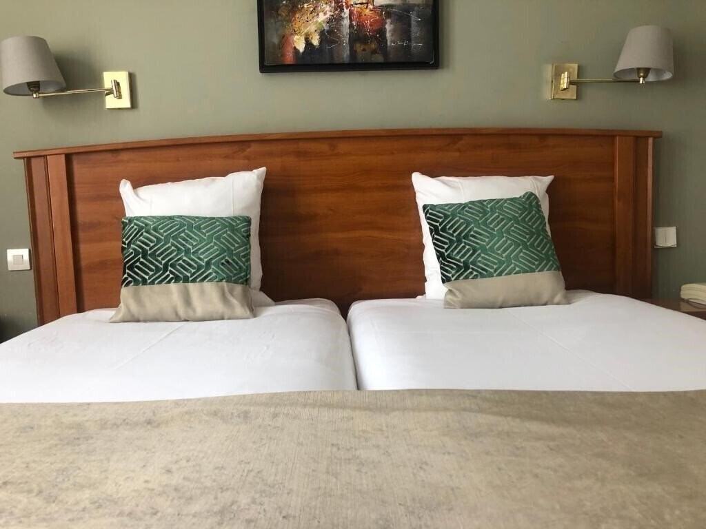 Вид Corona Rodier 3*