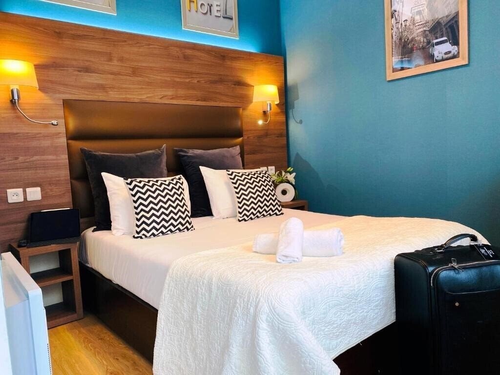 Территория Hotel Clairefontaine 3*