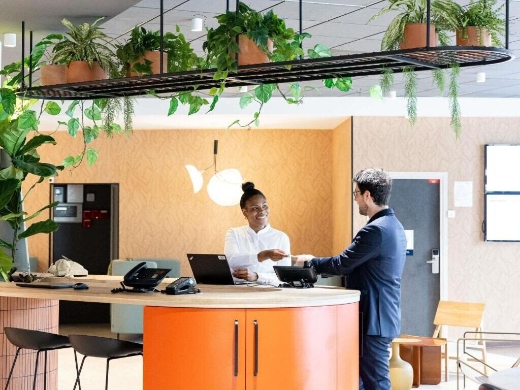 Территория Novotel Paris Porte D'Italie 4*