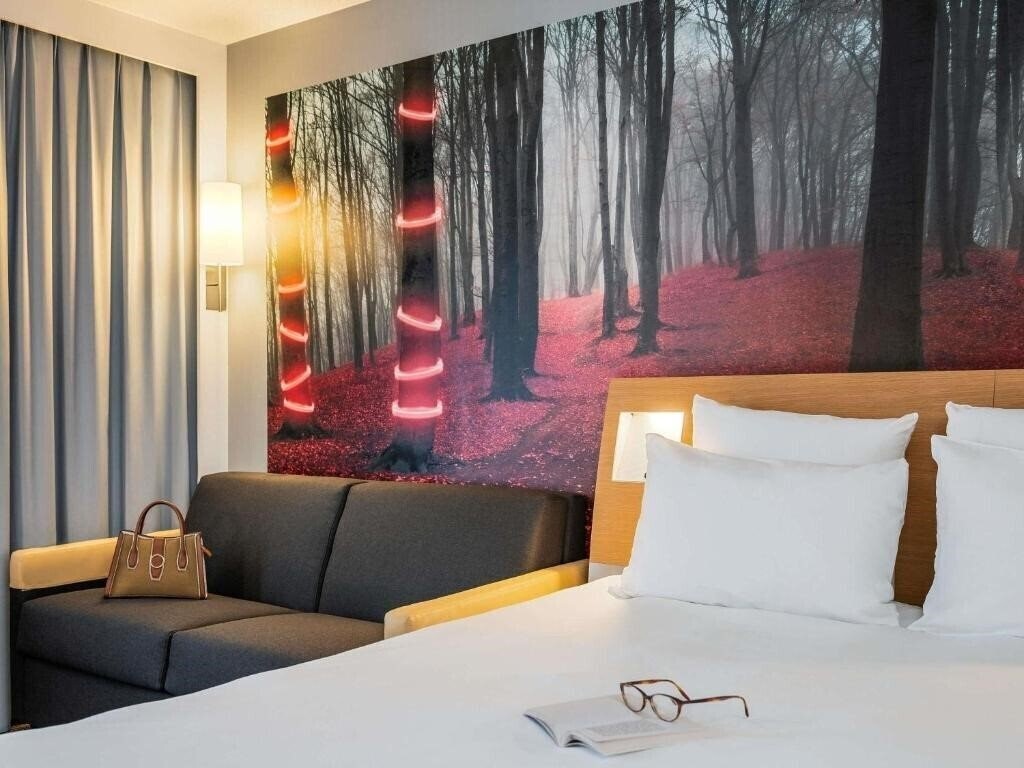 Вид Novotel Paris Est 4*