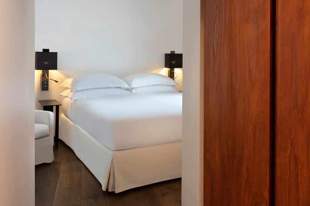 Панорама Le Metropolitan, A Tribute Portfolio Hotel 4*