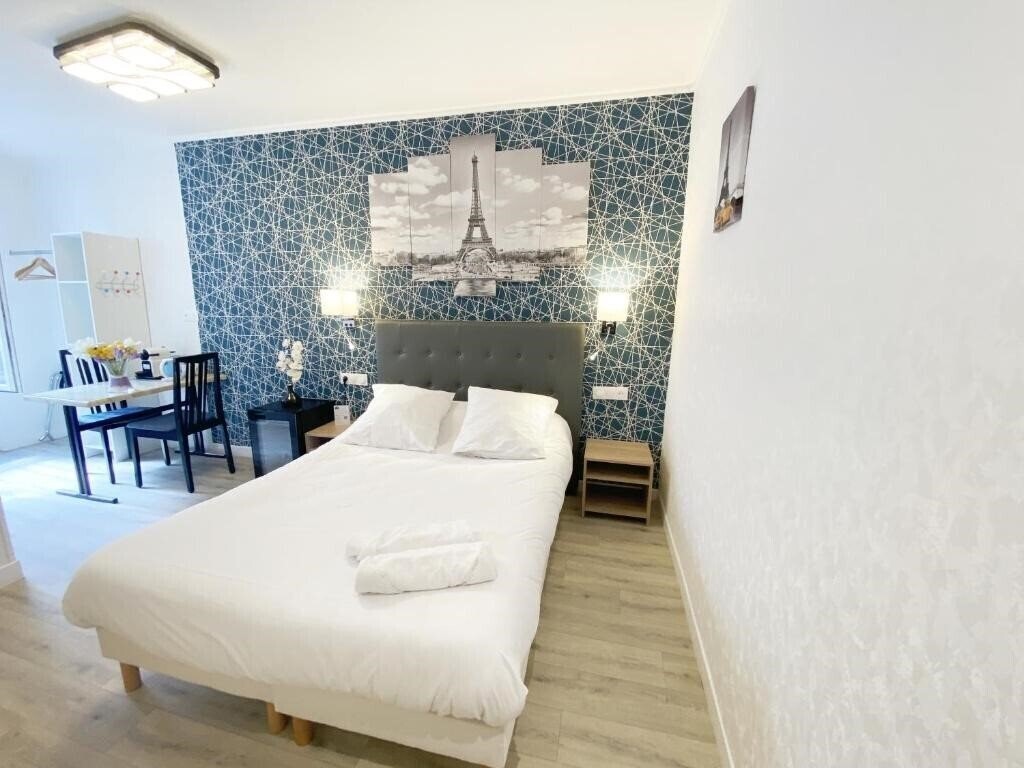 Отель Aviatic 2*